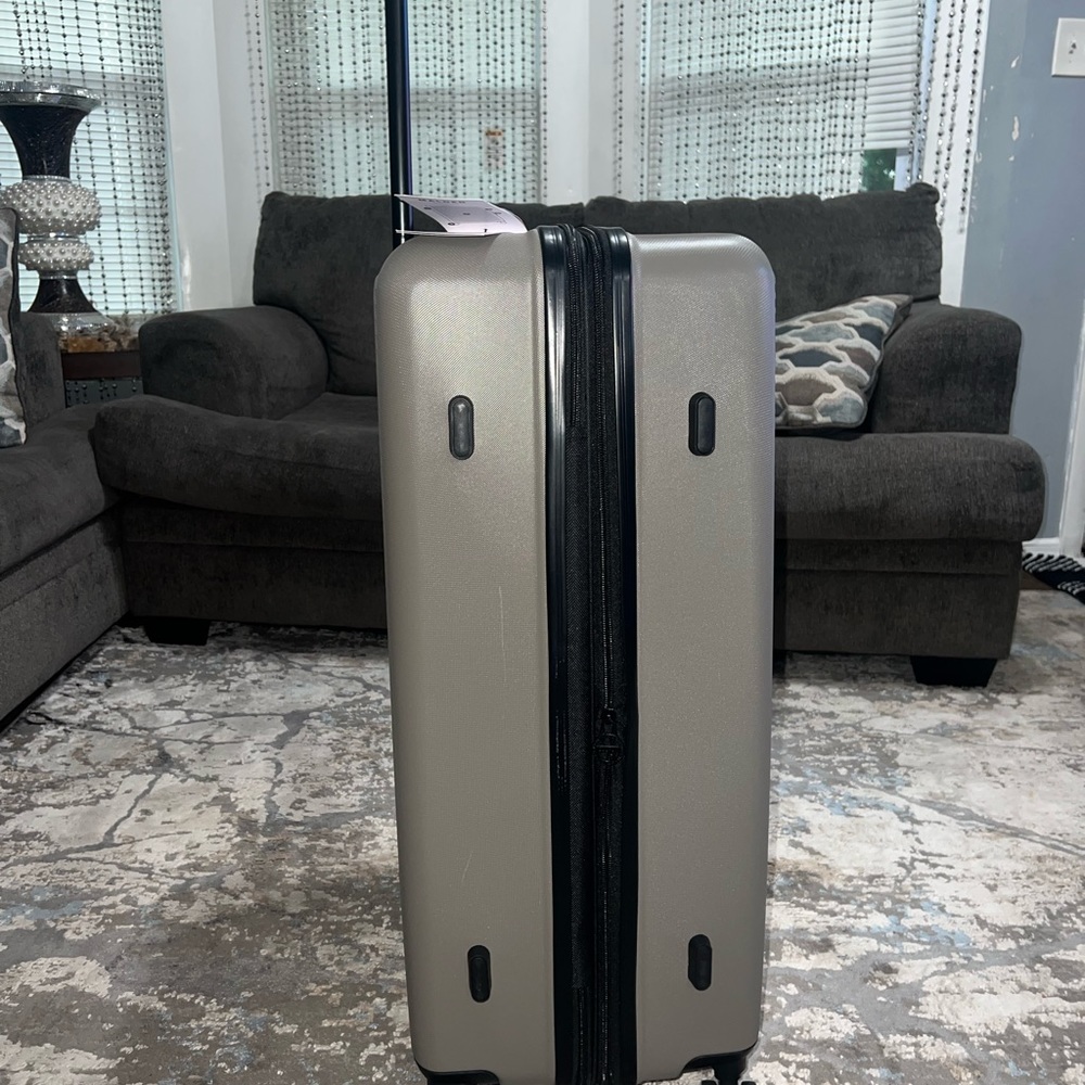 Samsonite Suitcase (Hyperspin 4)